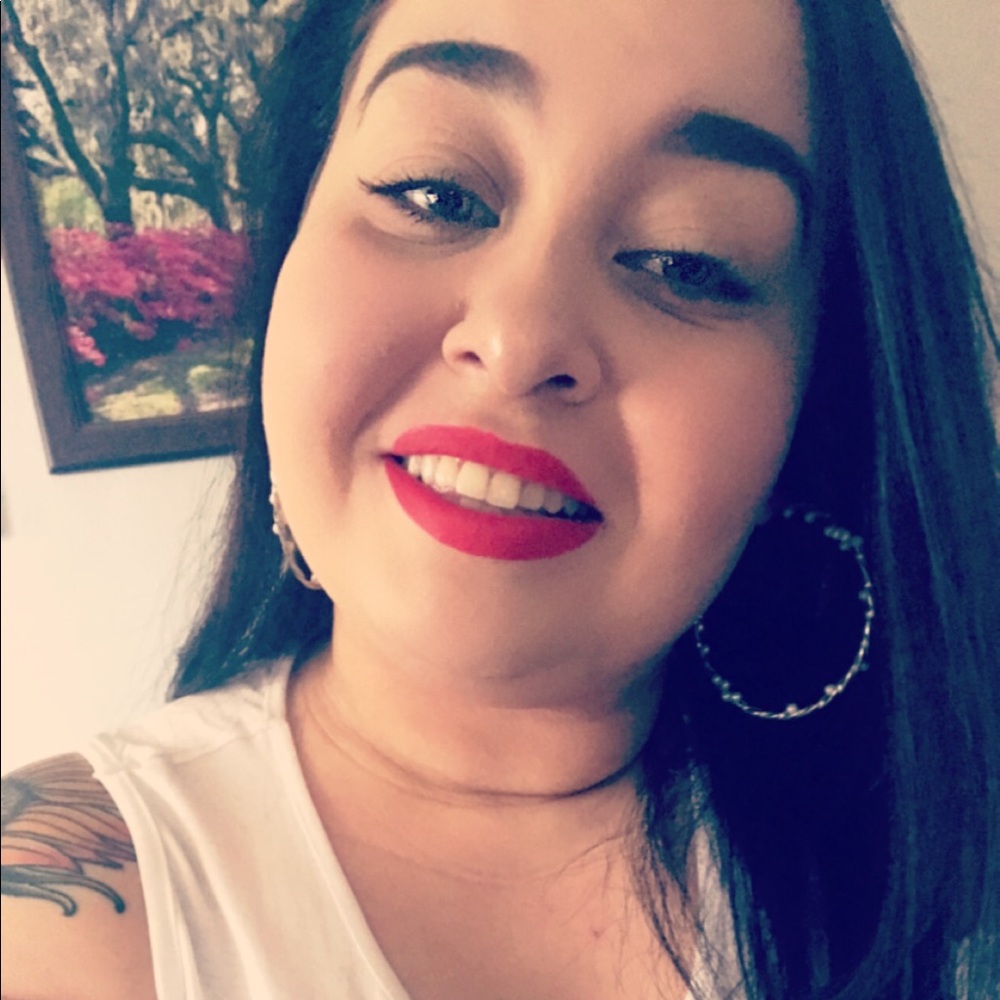 Meet your Posher, Kelly